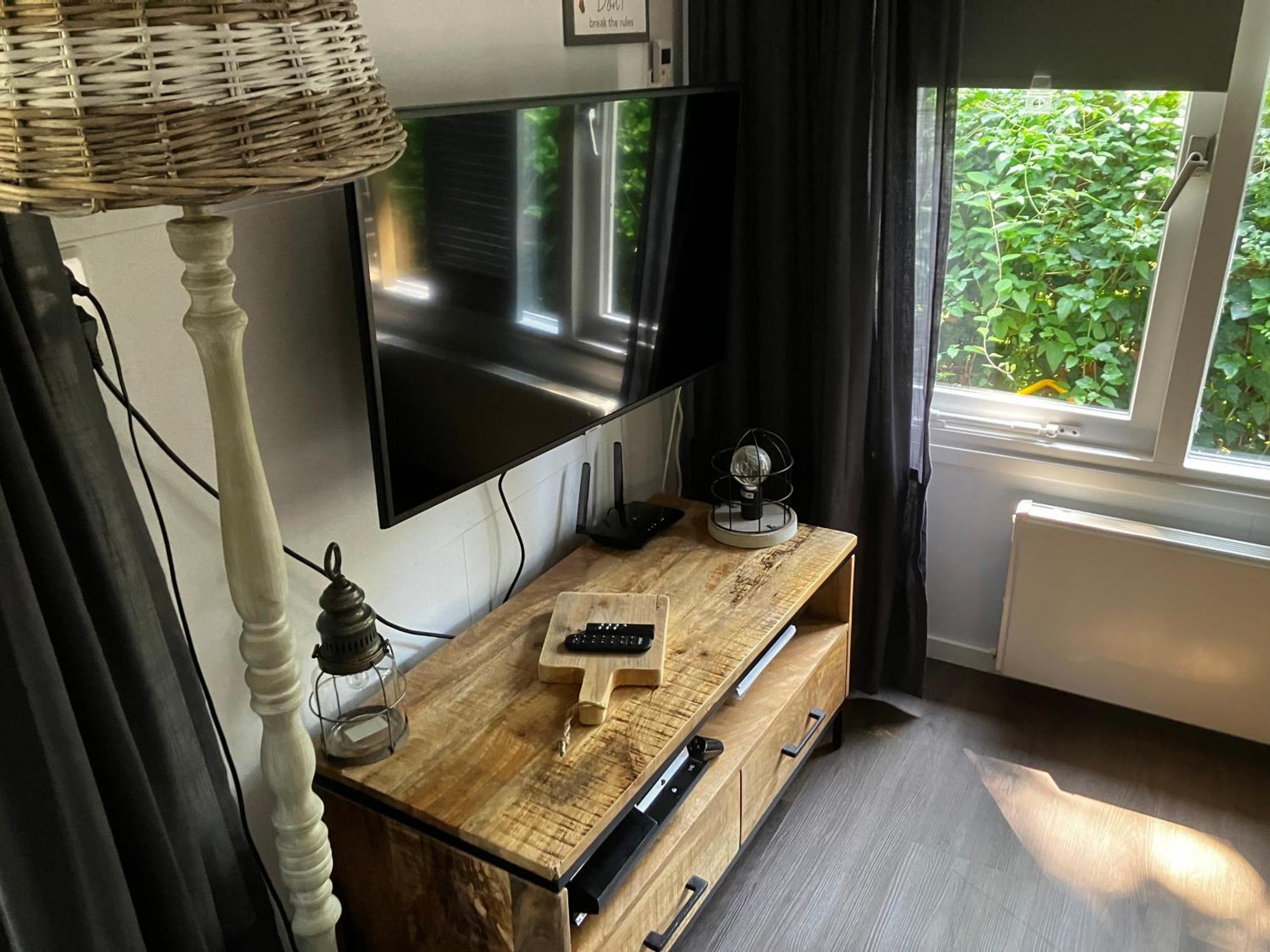 Chalet Bosrijk Midden In De Natuur-Eten&Drinken-Activiteiten-Ontspanning-En Nog Veel Meer Hoenderloo Exteriér fotografie